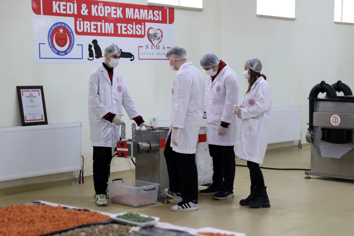 Sivas'ta lise öğrencileri tesisi kurdu... Taleplere yetişemiyor!