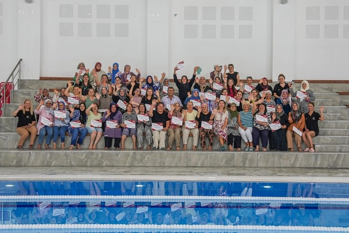 Denizli Büyükşehir'den “Yüzme Bilmeyen Kalmasın” projesi